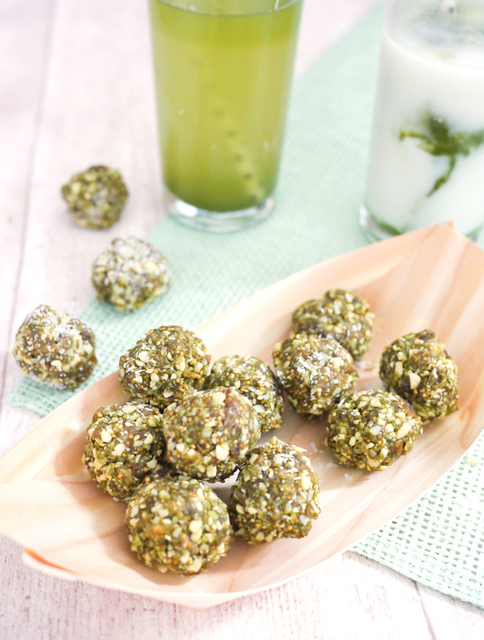  Recipe for Matcha energyballs with cashews and figs 