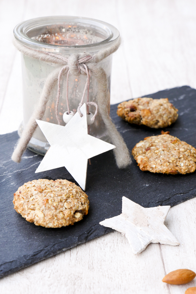 Healthy biscuits without sugar for Christmas