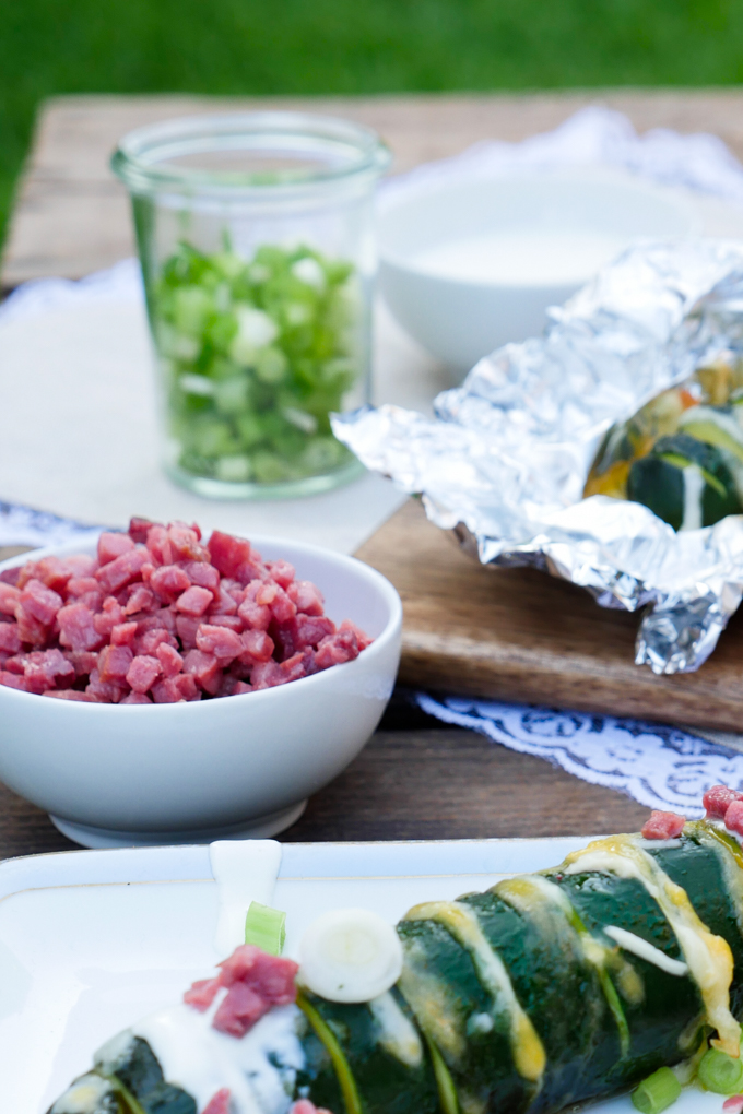 Fan Zucchini with spicy cheese and bacon